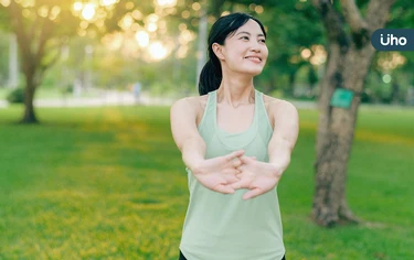 日醫大推「長壽體操」！教你正確伸展3步驟：將上半身彎成C、S字型