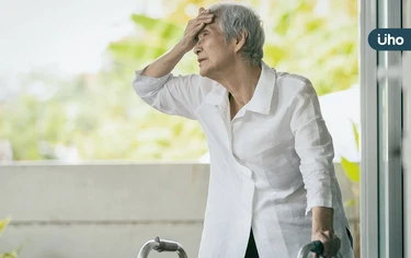 尿酸高不只害痛風！日本研究揭「增4倍失智症風險」嚴重威脅大腦