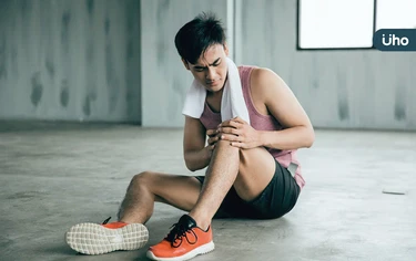退化性關節炎年輕化，竟因運動傷害？醫揭「1招治根」比換關節更好