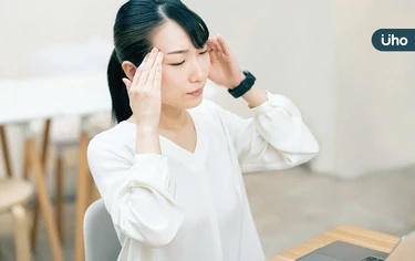 為什麼突然站起來會頭暈？日本名醫揪「1NG動作」導致姿勢性低血壓