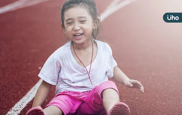 孩童常失神發呆、動作突然中止⋯當心是癲癇警訊！醫揭「常見5症狀」