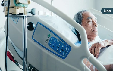 長輩臥床「電動床」如何挑？教你「4重點」選對款式、高度方便起身