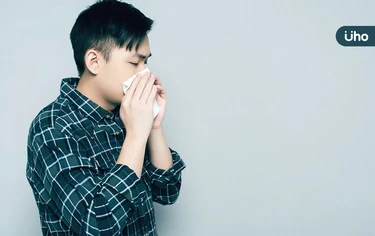 鼻塞好不了，不是感冒過敏造成！醫示警「鼻中膈彎曲」被迫用嘴巴呼吸