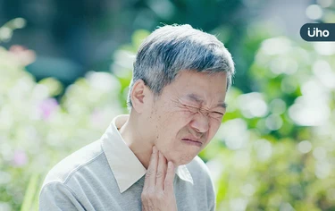 8旬翁吃粽竟入住ICU？小心口腔也有肌少症！醫教「健口操」有效防退化