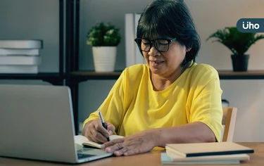 學習「第2外語」可預防失智症？研究揭「3大關鍵」大腦越用越靈光