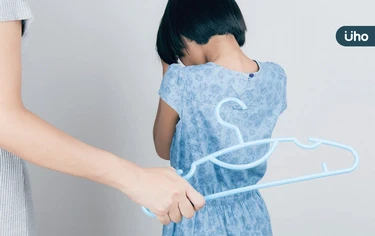 長大主動「拋棄母親」不後悔！兒虐倖存者：我曾無數次被母親「殺死」