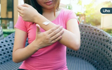 皮膚癢要擦什麼藥？藥師解析「5種成分用途」：變色、沉澱就該丟掉