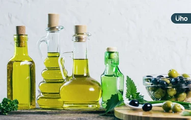 你用的橄欖油夠純嗎？「初榨冷壓VS精煉」怎麼選？功效、用法一次看