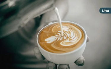 咖啡專用牛奶是什麼？和鮮乳有差異嗎？營養師揭常見乳品「4大迷思」