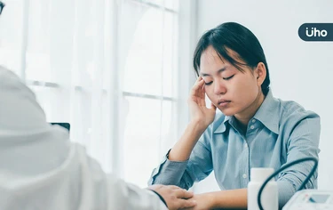 必須照顧父母，卻被負面情緒綁架？3步驟「情緒命名法」讓心情變輕鬆