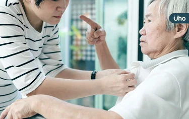 失智症初期症狀有哪些？該如何照顧？具備「6技巧」讓長照更順利