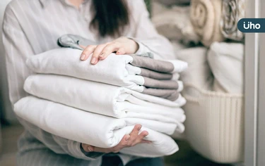 5種棉被的換季收納法！羽絨被、羊毛被、蠶絲被⋯這一種「只能乾洗」