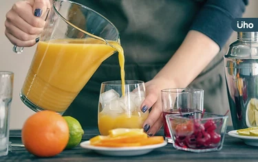 胃食道逆流喝什麼?這種「無咖啡因茶」也要避免!醫推3種飲料代替