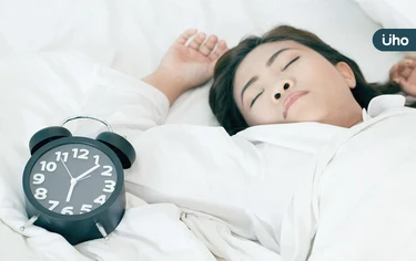 睡太多損害大腦功能？最新研究：睡超過「●●小時」恐認知能力下降