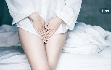 50歲婦人「子宮脫垂」滑出陰道！醫警吿：7成自然生產婦女有此現象
