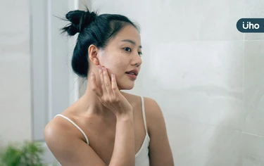 皮膚乾燥緊繃，怎麼擦保濕品都沒用？皮膚科醫揪乾燥肌「3大元凶」