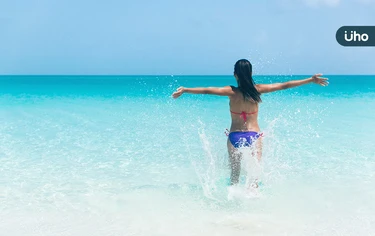 離岸流是什麼？遇到離岸流怎麼自救？專家教「海邊戲水」保命原則