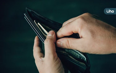 為什麼人會貧窮？CEO揭密「困乏者思維」：先是內心窮，然後真的窮