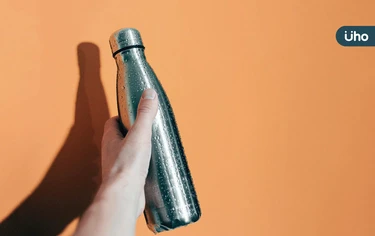 不鏽鋼水壺不能裝什麼？專家揭「4類飲品」不該亂裝：碳酸飲料恐爆炸