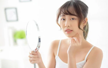 長痘痘讓你容貌焦慮？8成青少年逃不掉！醫：出現「2症狀」及早就醫