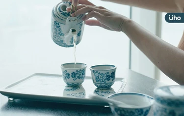 有食譜》飯後喝茶可預防脂肪肝!中醫推3款「養肝消脂茶」降膽固醇