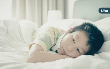 孩子睡不好沒精神⋯醫示警「睡眠呼吸中止症」4大徵兆：恐變熊貓眼