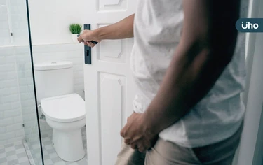 年紀越大,越覺得尿不乾淨?日本泌尿名醫揪「1原因」導致排尿老化