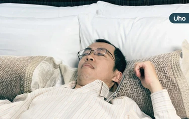 常打呼睡不飽⋯我有睡眠呼吸中止症嗎？醫授2症狀判斷：中斷就要當心