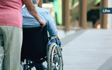 曾經也是照顧者，長大後竟成居服員！長照過來人：照護者別害怕求援