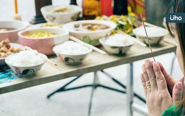 中元普渡供品祭拜「4招守則」防食物中毒！醫：小心1食物冷藏也會壞