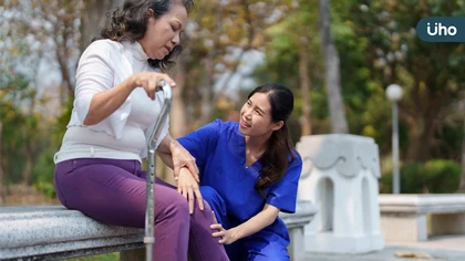 輕坐就骨折！8成骨鬆患者病患為女性，醫：高危族群促骨生長為治療關鍵