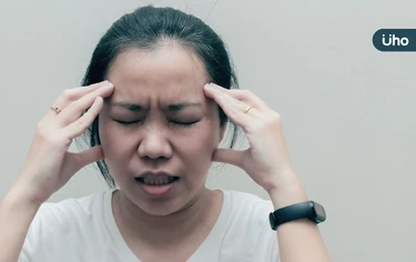 常見6種頭暈症狀,醫警告「這種最嚴重」恐中風前兆:快學穴道舒緩法