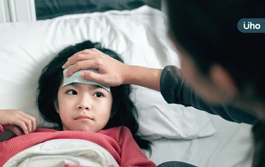 小孩發燒到40度要掛急診嗎？醫：出現「這6種危險症狀」才需要送醫院