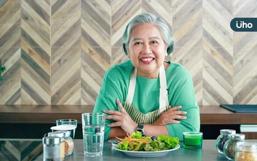 長輩有「智慧結晶」是真的？營養顧問激推「6大食物」促進大腦健康