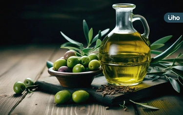 橄欖油吃錯恐害腸道發炎！醫教橄欖油「正確吃法」：空腹飲用能護胃