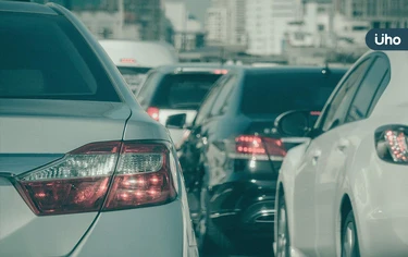 連假塞車想尿尿?吃顆糖就能忍住尿意!專家授「忍尿小撇步」吃這種糖