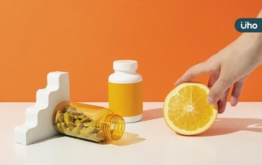 維他命C早上吃還晚上吃？營養師揭「正確保健觀念」1種人飯後吃最好