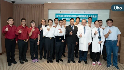 連喝水都拿不穩 中年男急性腦中風險癱 雙和醫院44分鐘完成急救 助重返工作崗位