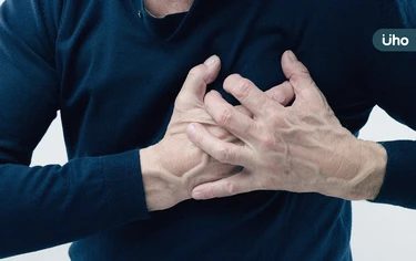 80歲翁「主動脈弓部瘤」險猝死！ 北榮「客製化支架」免開胸、繞道拆彈