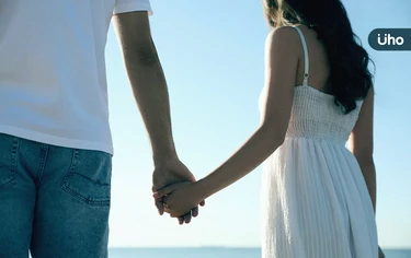 為什麼人會劈腿？不是親密感不足！心理師揪出「1關鍵」沒有被滿足