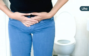 「尿路結石」成因到防範復發一次看！醫：像不定時炸彈發作痛不欲生