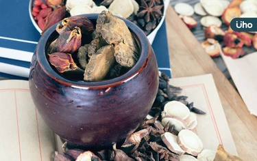 麻油雞、薑母鴨⋯立冬怎麼進補？營養師揭補冬3原則「補對不補過」