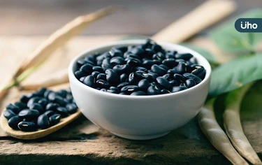 有食譜》2025立冬養生先補腎！中醫教你自製「黑豆茶」4步驟快速暖身