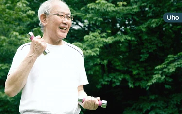 老年人怎麼運動才健康？醫揭樂齡運動要點：「快走」比快跑更適合