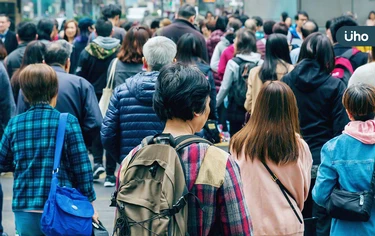 又老又生得少！台灣人口「每天減少251人、老年人佔比近乎超高齡社會」