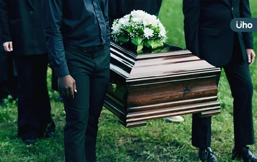 做死人生意的喪葬業！被朋友歧視、家裡擺棺木⋯喪葬職人談工作辛酸