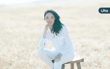 家庭聚會總有人愛指指點點？豪門之女曝真相：那是他們痛苦的投射