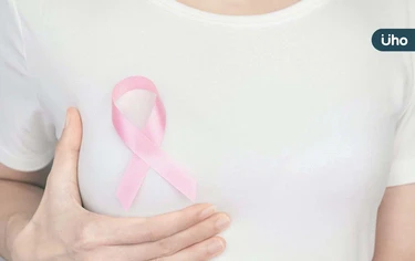 乳頭有分泌物就是乳癌嗎？黃色、 血色、 咖啡色⋯合併1狀況要小心