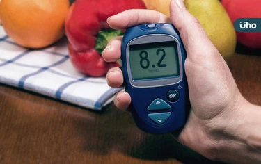 降血糖吃苦瓜、喝苦瓜茶有效？醫揭保健食品「3大迷思」建議這樣選