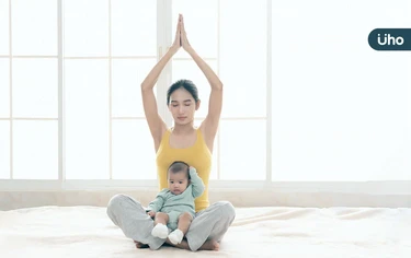 比有氧運動更溫和！陰瑜珈、流動瑜珈是什麼？產後媽媽適合做「這3種」